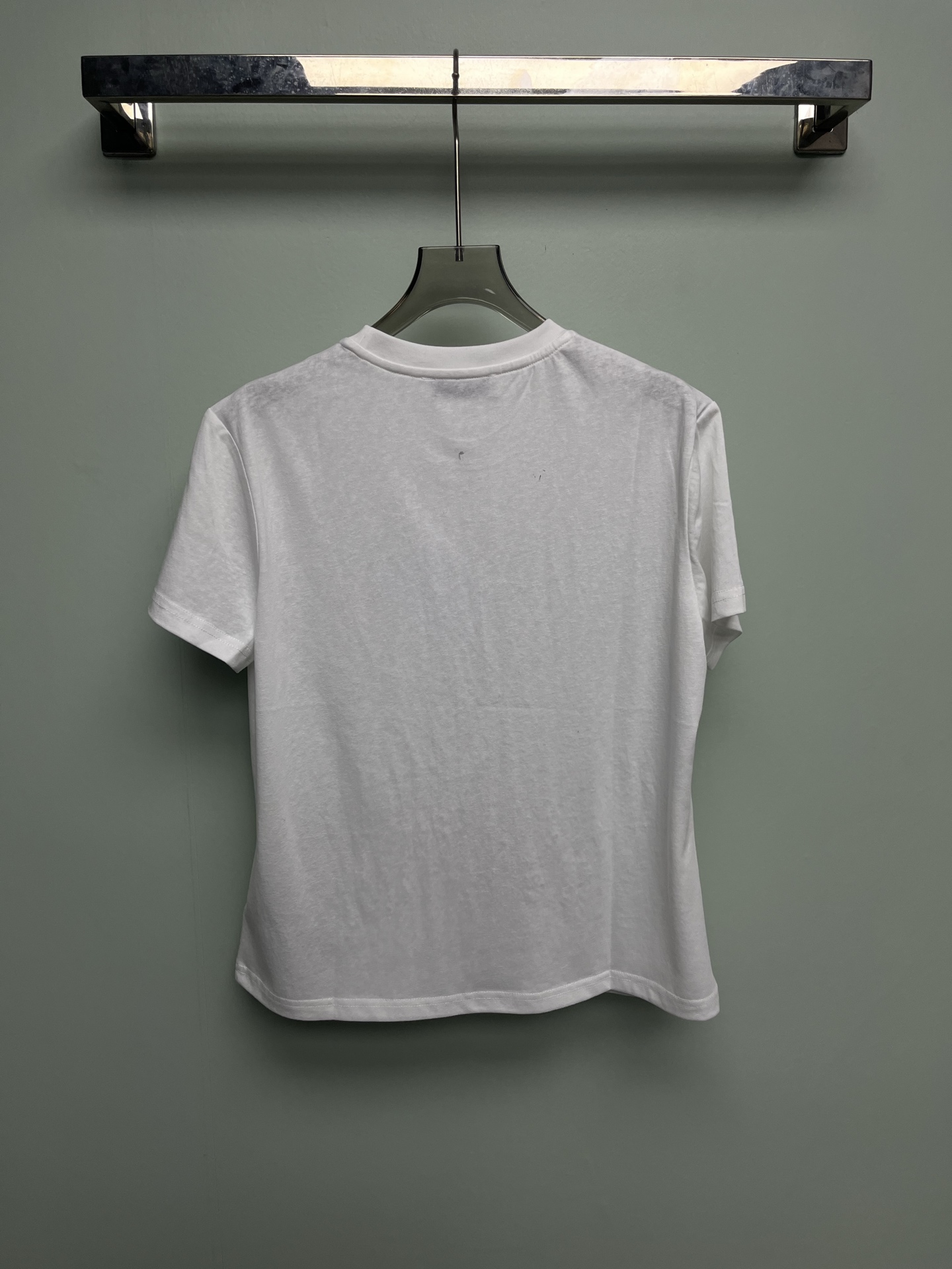 Women's short sleeves